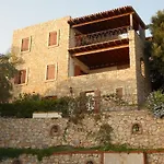 Arion 3* غوموشْلوك
