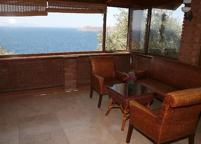 Arion Hotel 3*