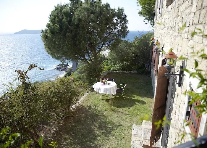 Hotel Arion