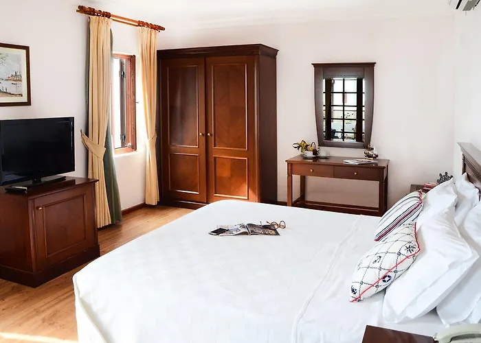 Arion Hotel 3*